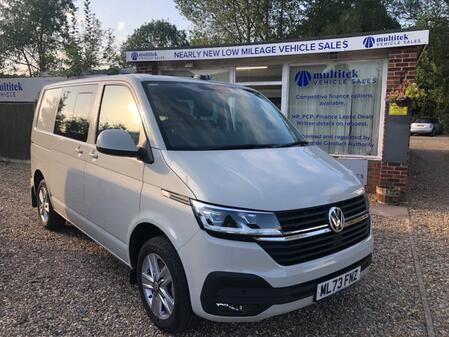 VOLKSWAGEN TRANSPORTER KOMBI 2.0 TDI T32 Highline KOMBI 6-SEATS,DSG AUTOMATIC,HEATED SEATS