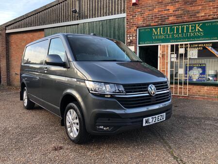 VOLKSWAGEN TRANSPORTER 2.0 TDI T28 Highline DSG AUTOMATIC,ONLY 5339 MILES,FREE NATIONWIDE DELIVERY,PLY LINED,GREAT EXAMPLE