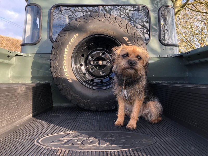 LAND ROVER DEFENDER 90