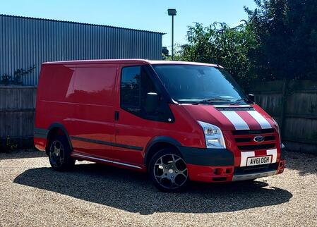 FORD TRANSIT 260 SPORT 140 bhp. ONLY 32000 MILES. GREAT EXAMPLE. FULL SEVICE HISTORY.